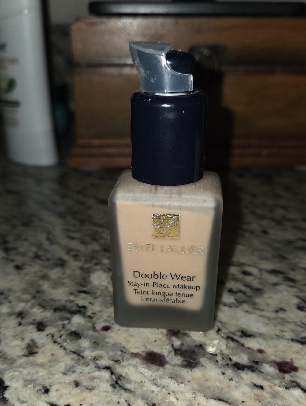 1N0 Porcelain [Original] Double Wear Stay-in-Place Foundation | Estée Lauder